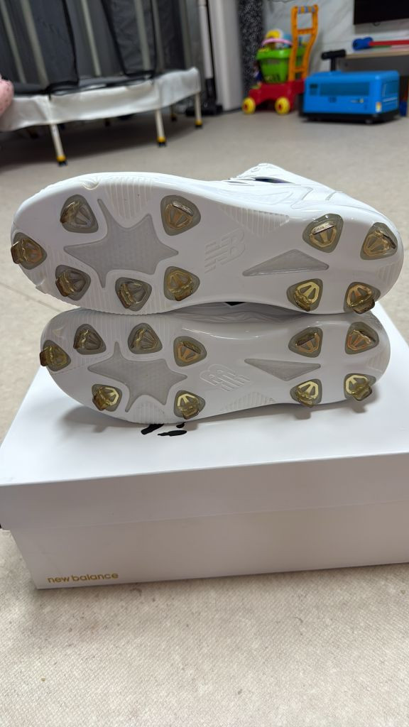 뉴발란스 야구 오타니 퓨어셀 징스파이크 275 이미지