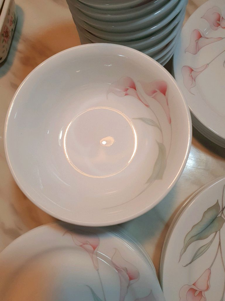 단종된 빈티지 코렐 백합 그릇 개당값 이미지