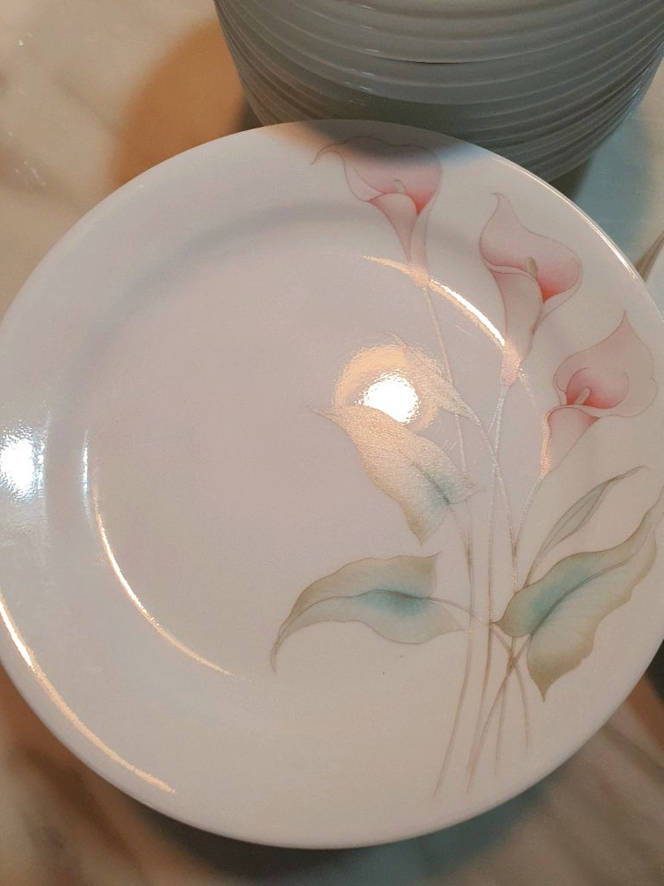 단종된 빈티지 코렐 백합 그릇 개당값 이미지