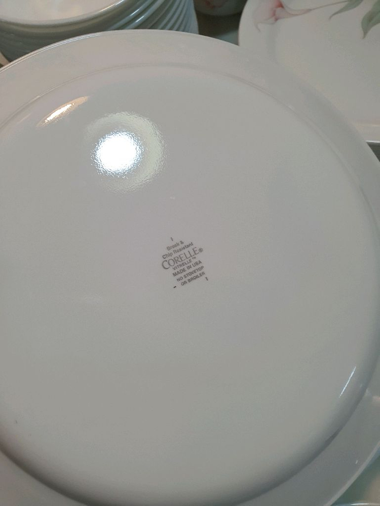 단종된 빈티지 코렐 백합 그릇 개당값 이미지