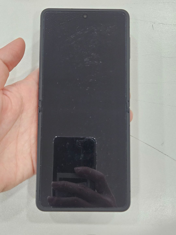 갤럭시Z플립7 256GB 블랙 이미지