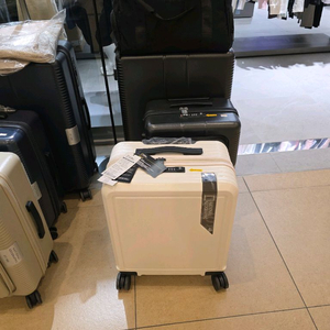 내셔널지오그래픽 18인치 기내용 캐리어 아이보리 이미지