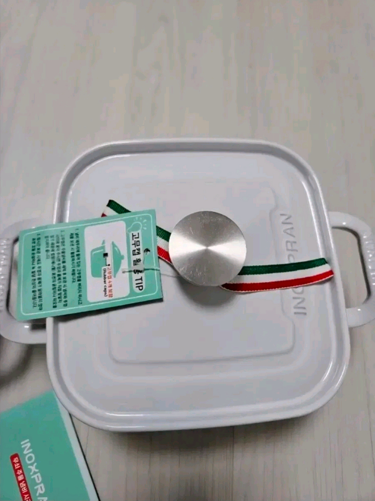 새제품-이녹스프랑 무쇠주물 웍+무쇠주물 사각 냄비 2종세트 이미지