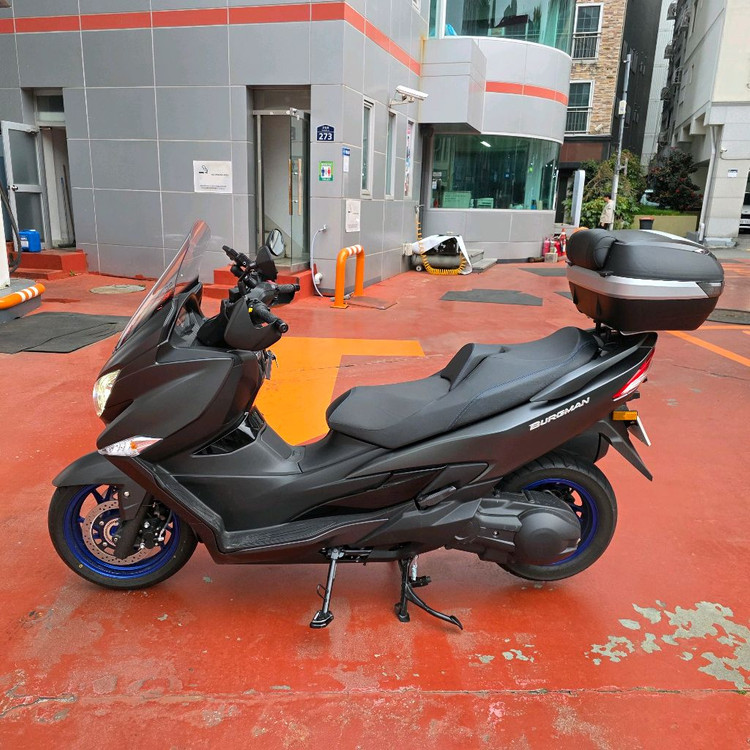 350cc 스쿠터 이미지