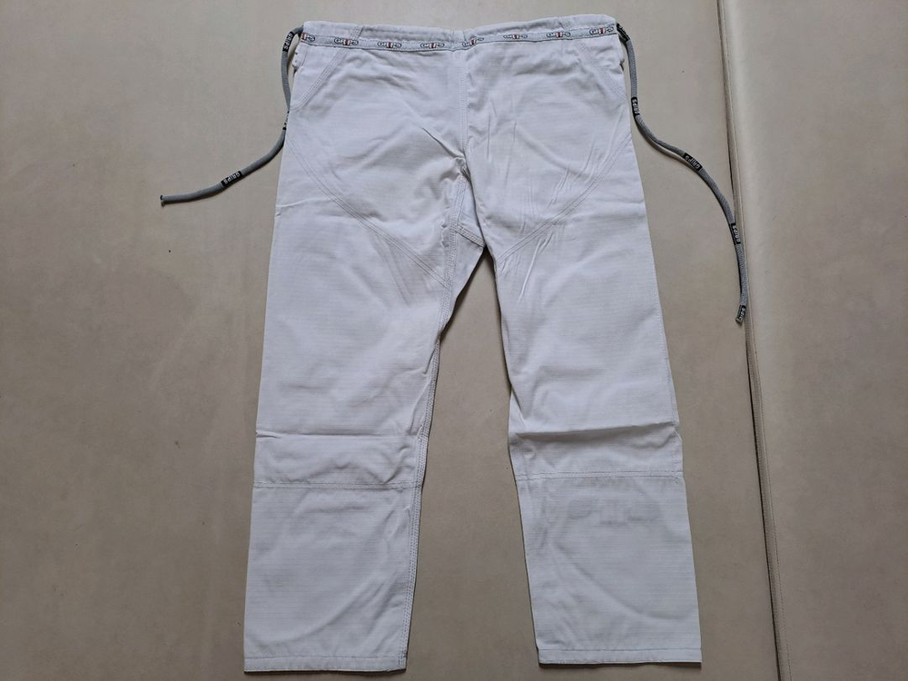 새상품) 그립스 시크릿 웨폰 2.0 화이트 주짓수 도복 이미지