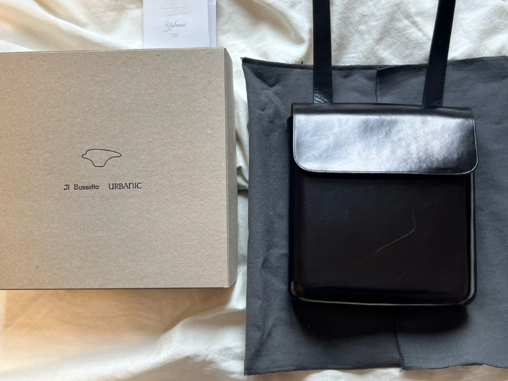 얼바닉30 urbanic30 캐비닛 백 이미지