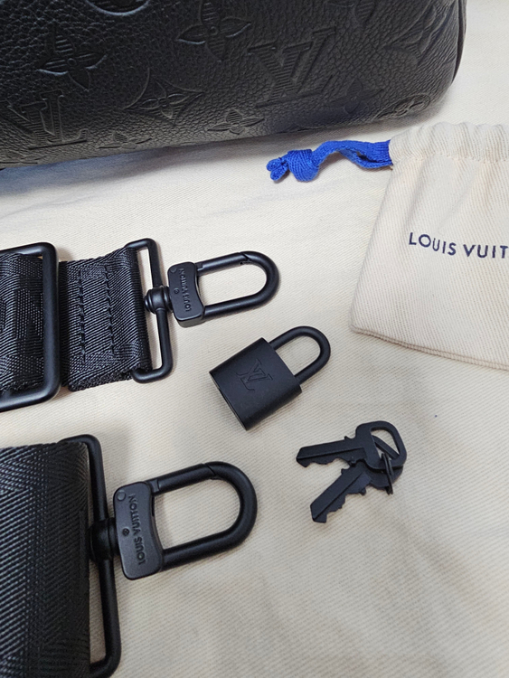 루이비통 키폴50 올레더 쉐도우 블랙 신형 (새상품) 이미지