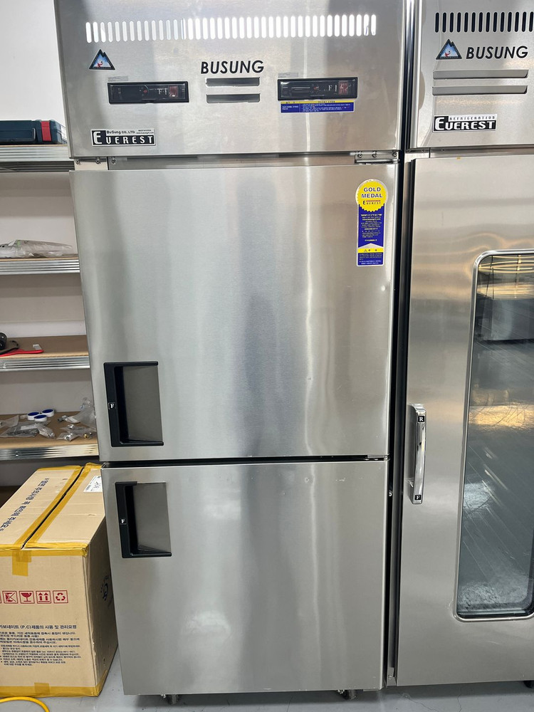 제빵냉동고 간냉식 36매 독립형 부성 에베레스트 렉 수직 냉장고 베이커리카페 제빵용 올스텐 업소용 이미지