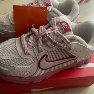 (새상품)나이키 키즈 보메로 운동화160 새상품 이미지