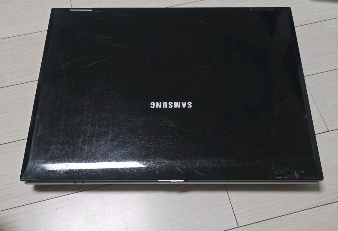 삼성 SENS R40 PLUS 오래된 노트북 이미지