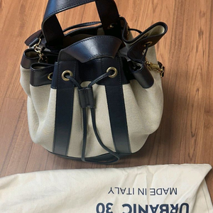 얼바닉30 버킷백 판매. 이미지