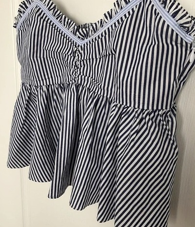 새) 자라 프릴 탑 뷔스티에 이미지