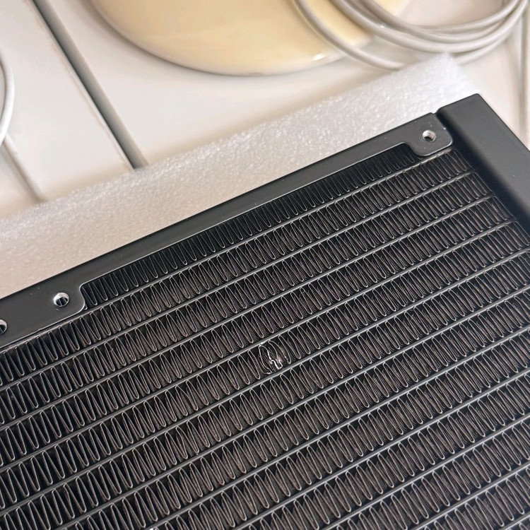 Antec Skeleton 360 ARGB 블랙 수냉쿨러 단순개봉 새상품 판매합니다. 이미지