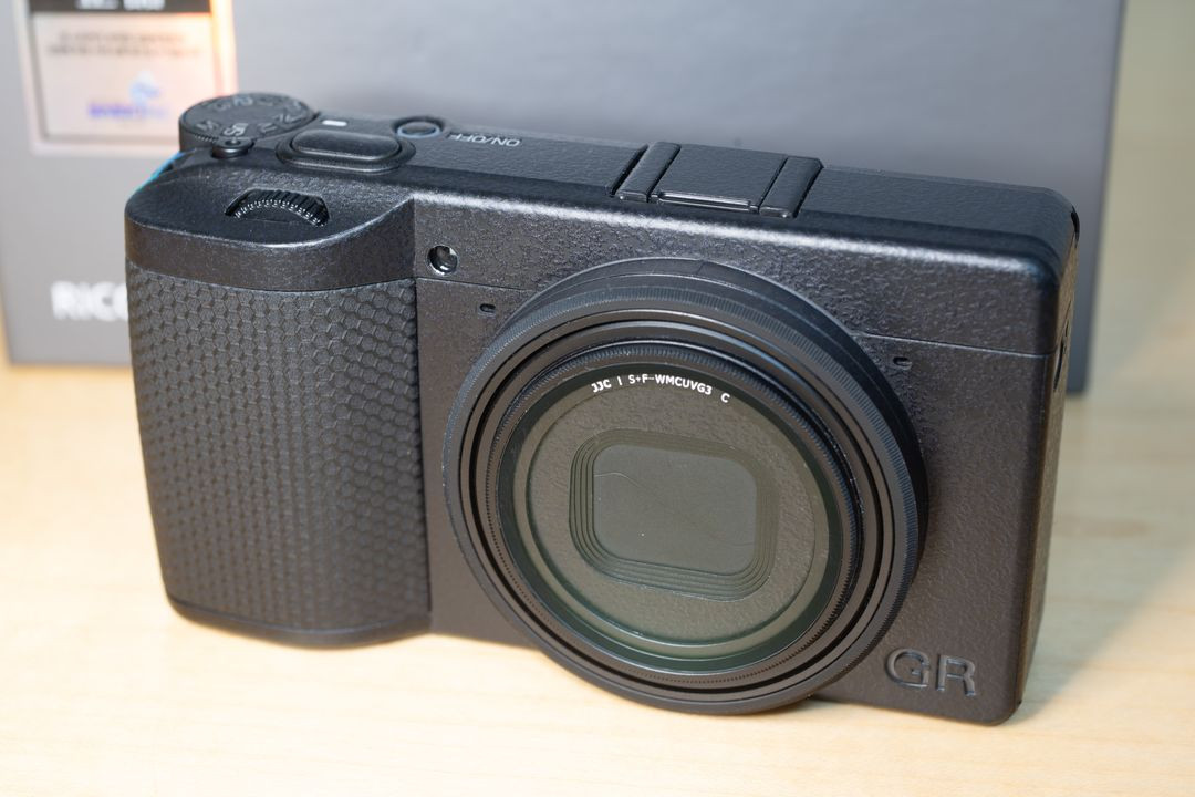 리코 GR4 모노크롬 + 구성품 이미지