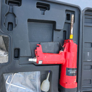 단열재 화스너 타정기 이미지