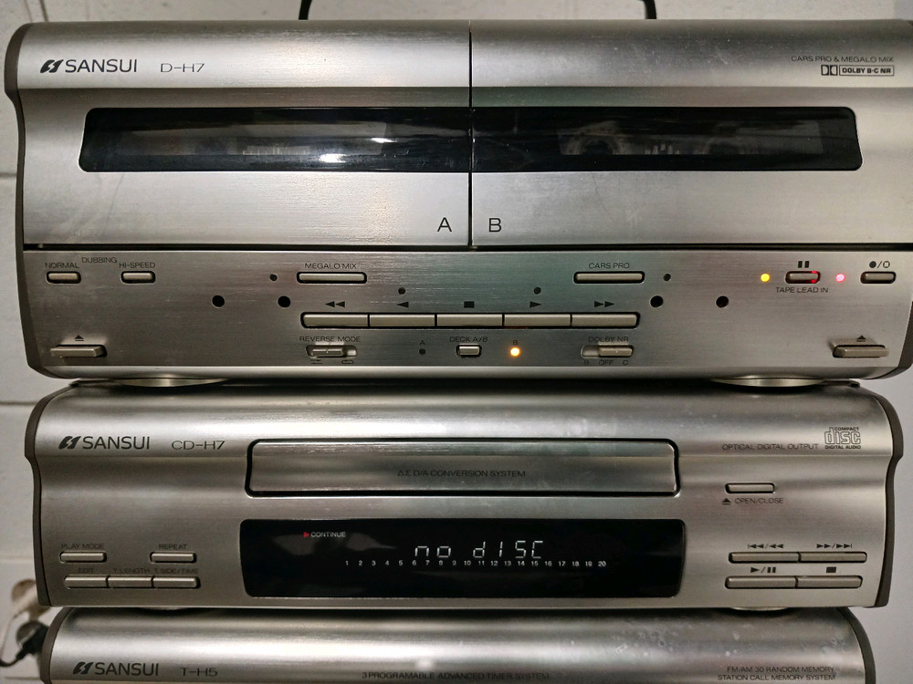 SANSUI 컴팩트 미니 컴포넌트 시스템 AH5 입니다. 이미지