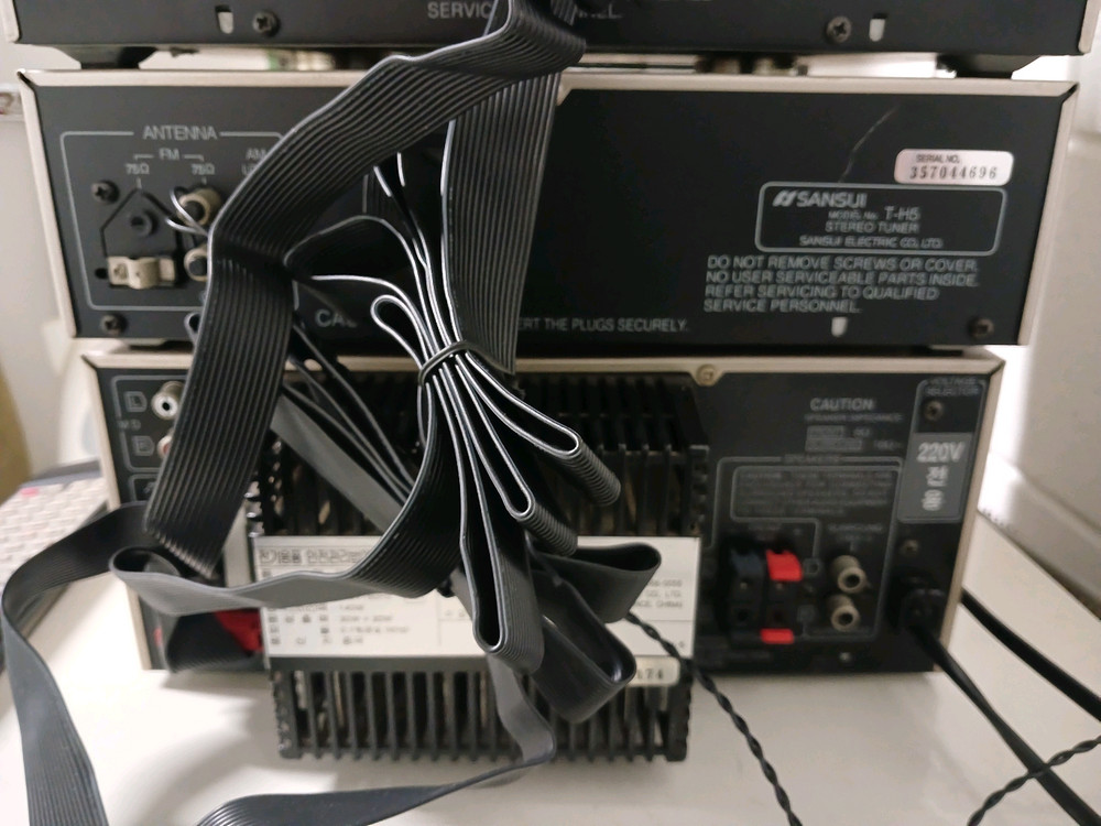 SANSUI 컴팩트 미니 컴포넌트 시스템 AH5 입니다. 이미지