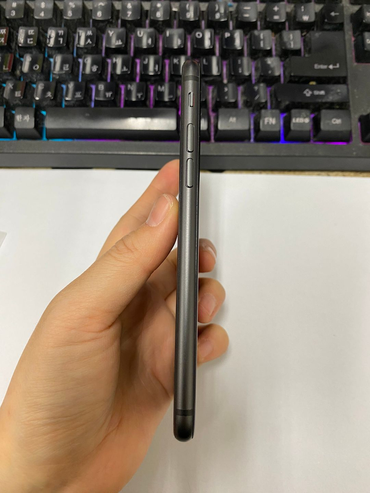 아이폰8 64GB 스그 SSS급 새폰급 중고폰 배터리100% 빈티지감성 카메라폰 인스타 사진폰 207437 이미지