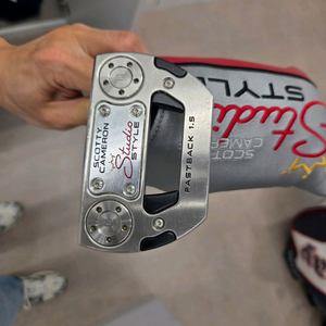 스카티카메론 스튜디오 스타일 패스트백 1.5 퍼터 이미지