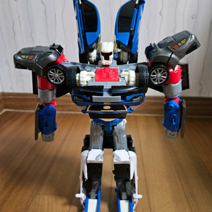 또봇 최강합체 트라이탄 쉴드온 이미지