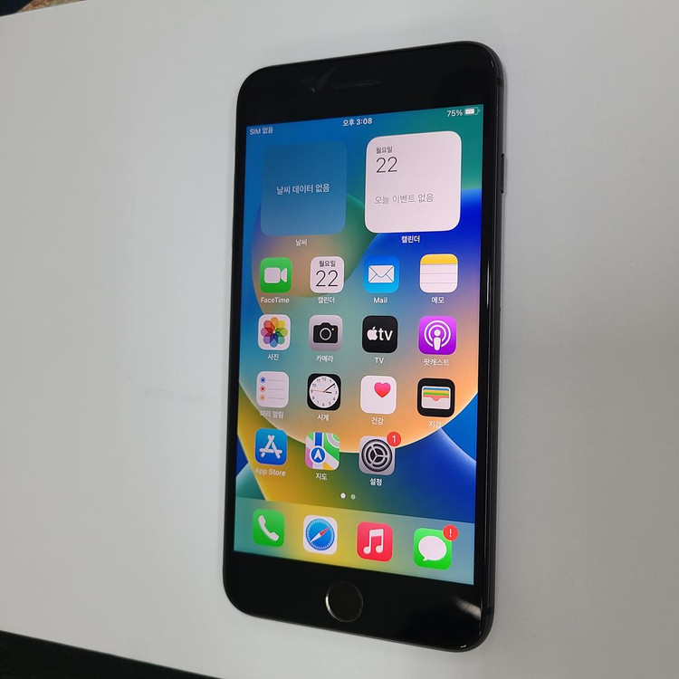 아이폰 8플러스 64GB 블랙 특SSS급 배터리100% 8+ 감성레트로 사진폰 인스타 카메라폰 014370 이미지