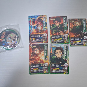 일괄) 귀멸의 칼날 카마도 탄지로 핀뱃지 & 카드 판매해요~ 이미지