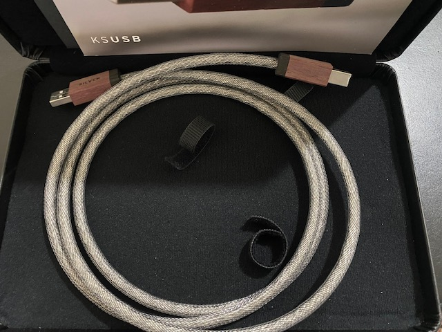 킴버 ks usb 케이블 판매합니다. 이미지