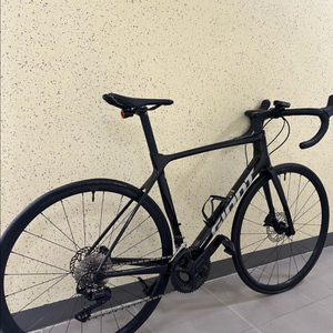 자이언트 TCR 어드밴스 2 KOM 디스크 로드 자전거 이미지