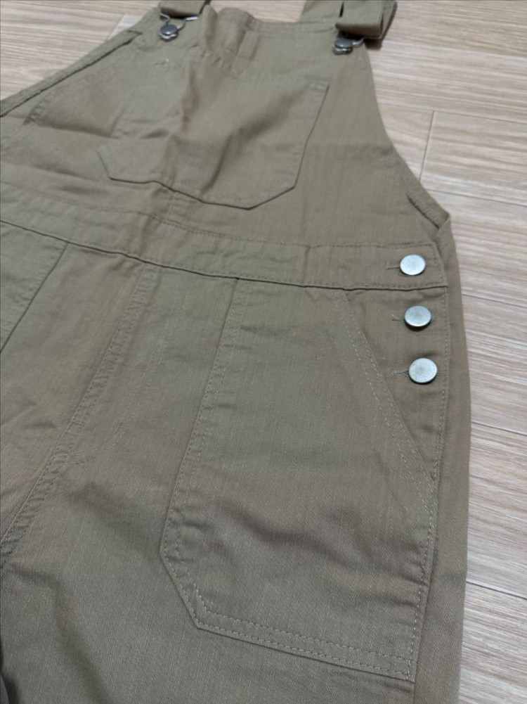 (새상품) 베이지색 멜빵 반바지 이미지