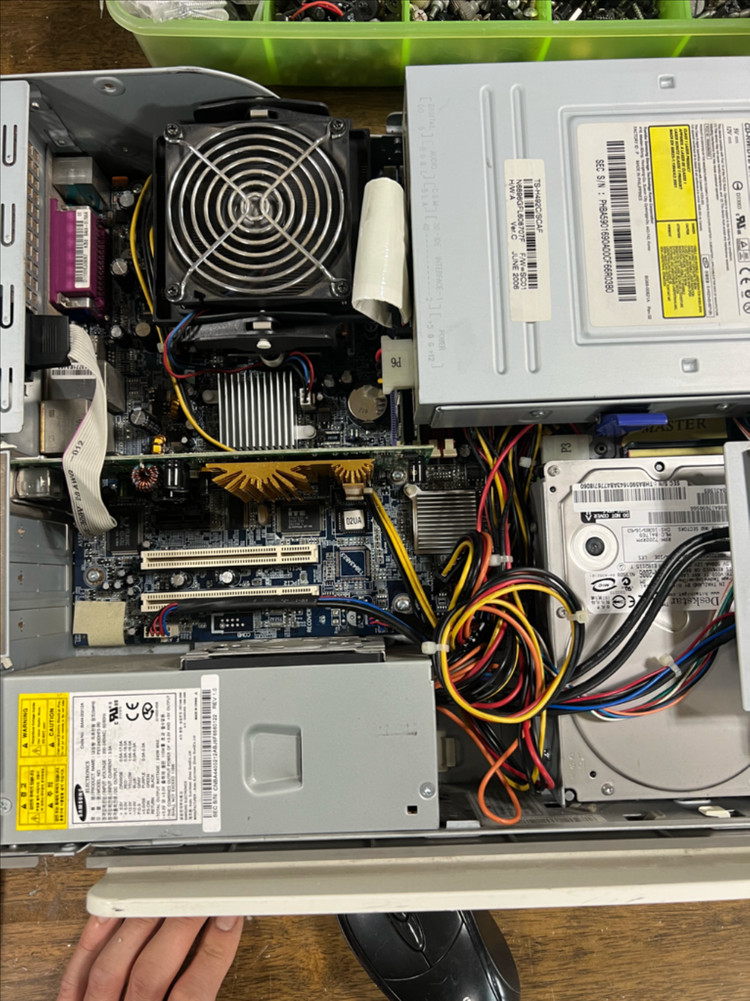 삼성 오래된 추억의 윈도우XP 컴퓨터 본체 데스크탑 pc 이미지