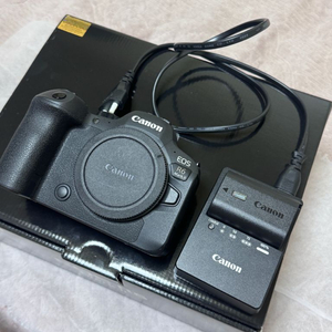 캐논 R6Mark2 바디 판매합니다. 이미지