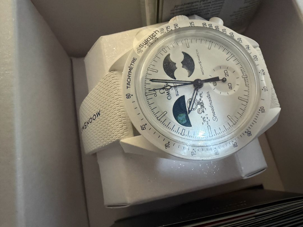 문스와치 문샤인골드 겨울 한정판 이미지