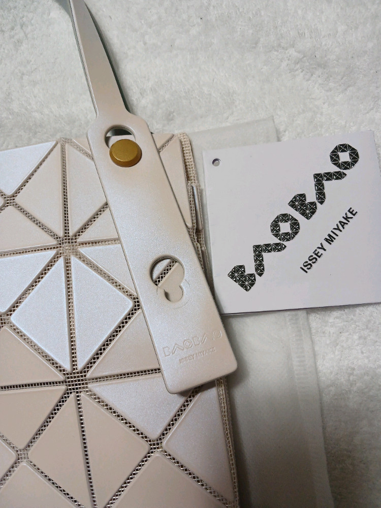 바오바오 토트백 팝니다 이미지