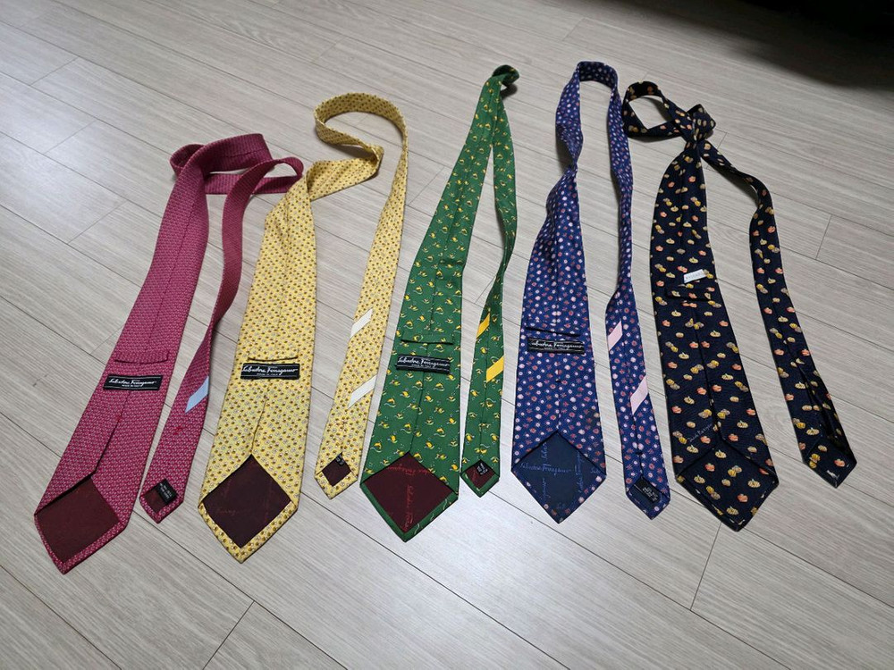 페라가모, 불가리 실크 넥타이 5종 / (구찌 매너그램 메멘토모리 켄지카가 타이유어타이) 이미지