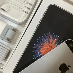 아이폰 se1 스페이스 그레이 풀박스 이미지