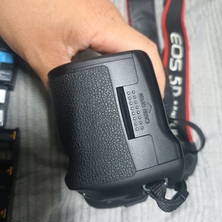 캐논 5d mark2+배터리 그립 이미지