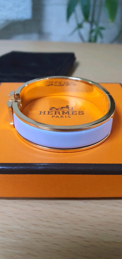 에르메스 클릭아슈pm 팔찌 정품S급(감정O)구찌프라다루이비통디올고야드샤넬셀린느보테가생로랑발렌시아가버버리가방 이미지