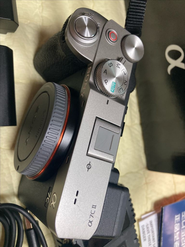 소니 a7c2 카메라 풀박스 구성 이미지