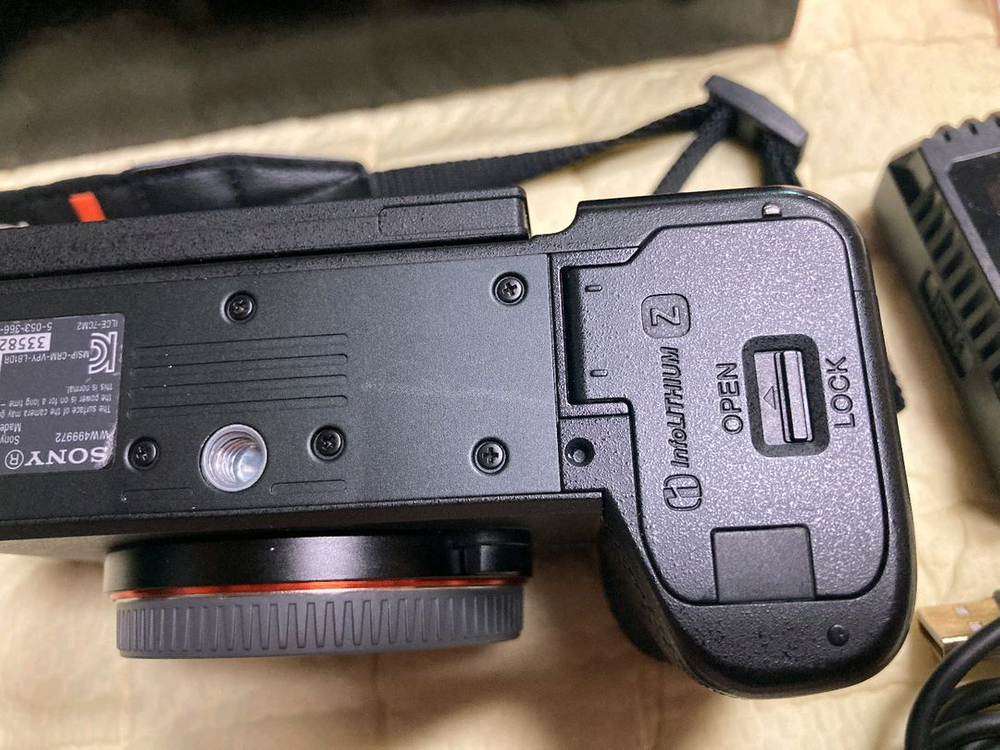 소니 a7c2 카메라 풀박스 구성 이미지