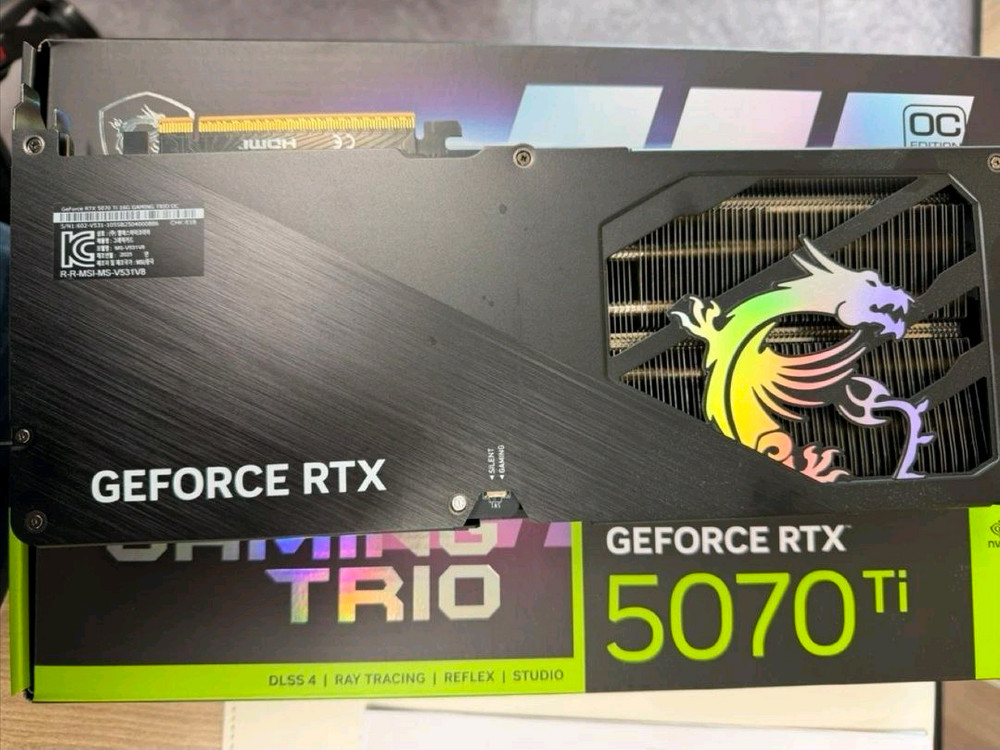 MSI 지포스 RTX 5070 Ti 게이밍 트리오 OC 팝니다 이미지