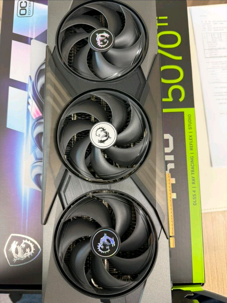 MSI 지포스 RTX 5070 Ti 게이밍 트리오 OC 팝니다 이미지