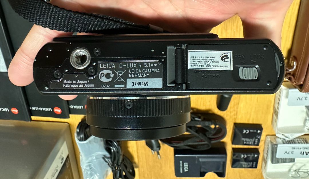 라이카 D-LUX 4 국내 정발 풀박스 빈티지디카 이미지