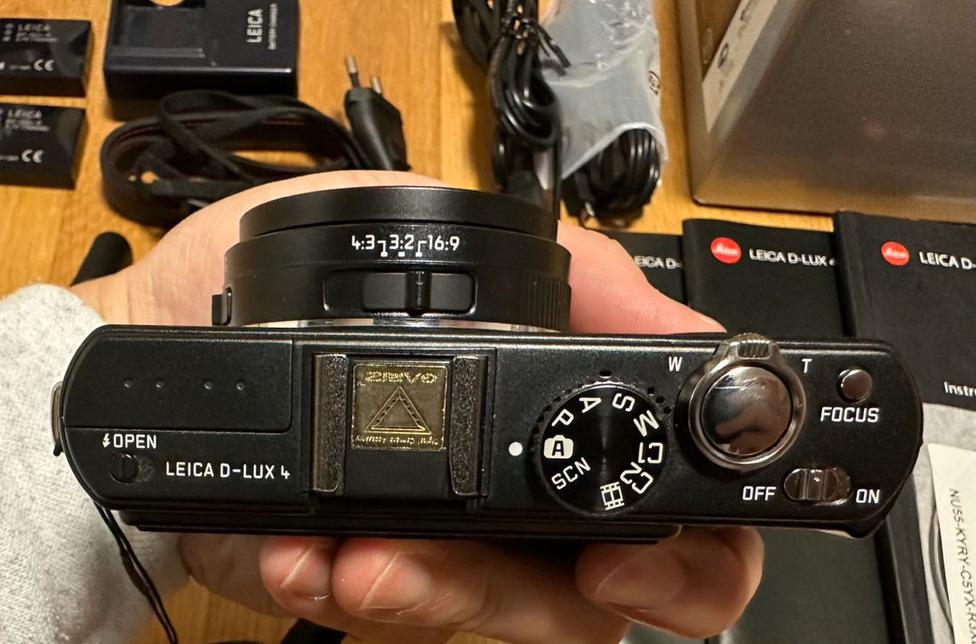 라이카 D-LUX 4 국내 정발 풀박스 빈티지디카 이미지