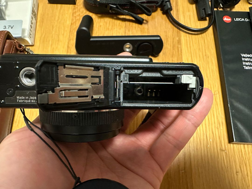 라이카 D-LUX 4 국내 정발 풀박스 빈티지디카 이미지