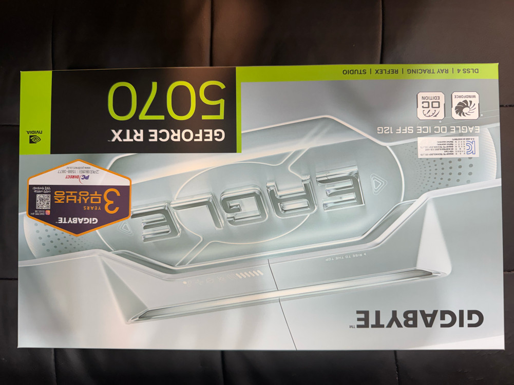 rtx5070 기가바이트 이글 화이트 미개봉 이미지