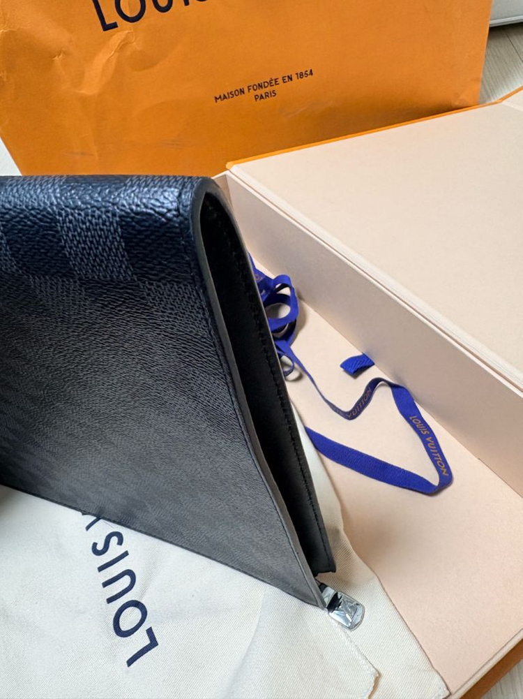 루이비통 다미에 GM 사이즈 클러치백 새상품수준 이미지