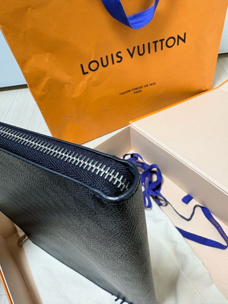 루이비통 다미에 GM 사이즈 클러치백 새상품수준 이미지