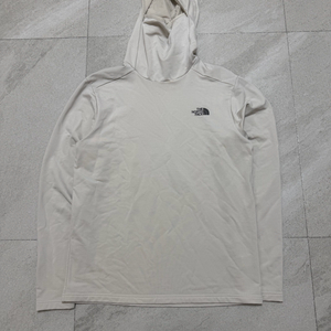노스페이스 후드티 이미지