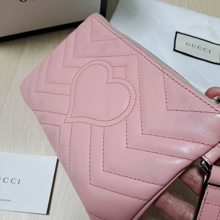 [100%/정품] 구찌 GG 마몽 마틀라세 핑크 파우치, 구찌클러치,구찌파우치,구찌가방 이미지