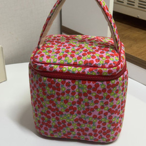 프레젠트프로젝트 프프 핑딸 스퀘어 드럼백 이미지